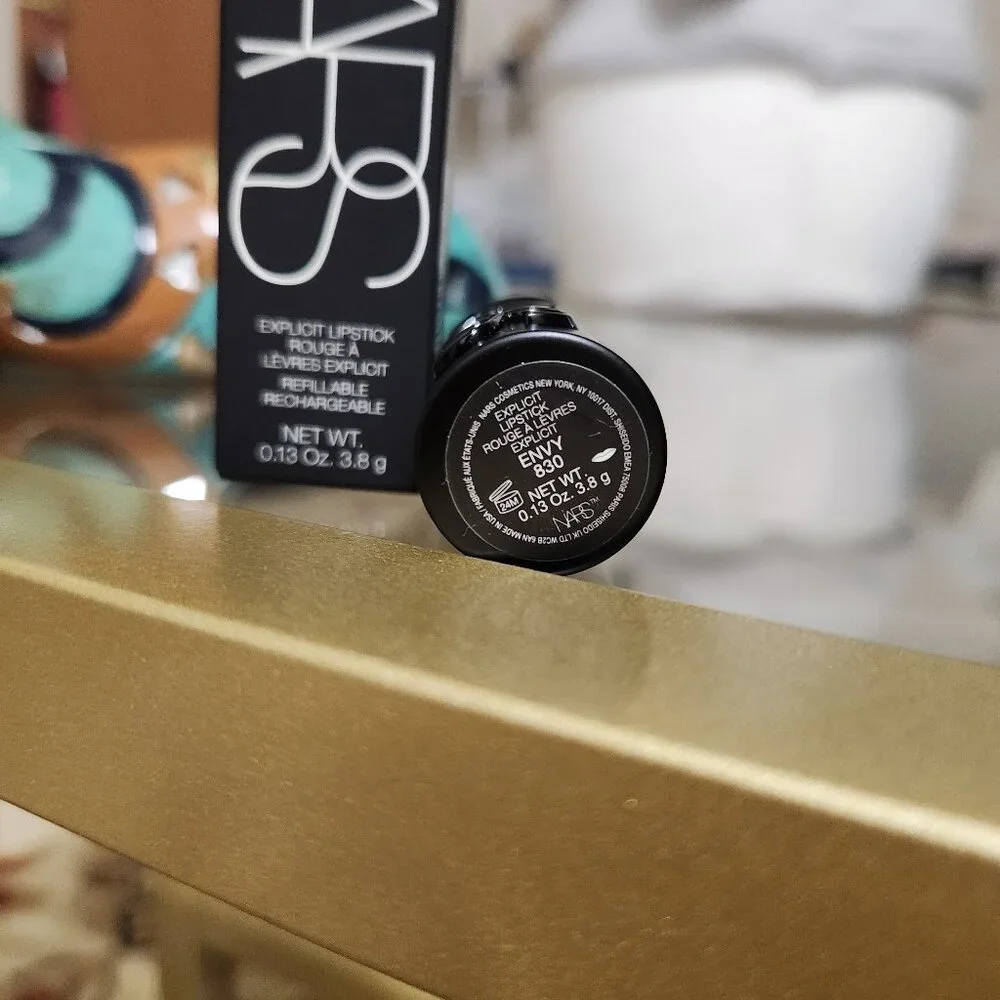 NARS Explicit Lipstick-  830 Envy